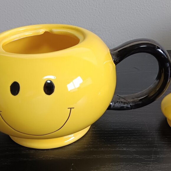 Vintage 3 Piece Smiley Face Tea Pot Set - Picture 4 of 6